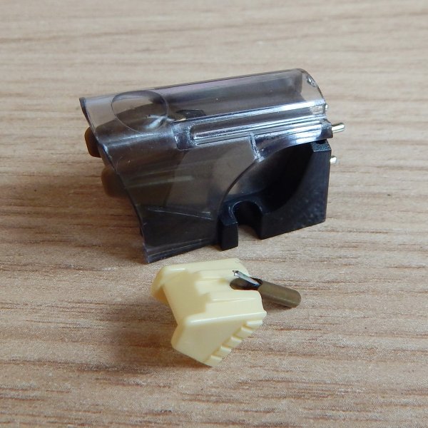 �������� MM Glanz MG-70R, 2 ������� �/�, ���� �������� ������, ������