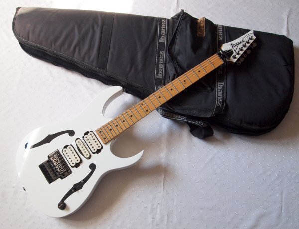 ��������� Ibanez PGM-300 (Paul Gilbert) Japan