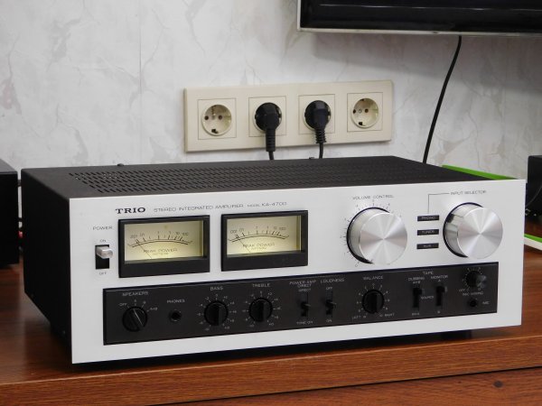 ��������� Trio KA-4700 (Kenwood)