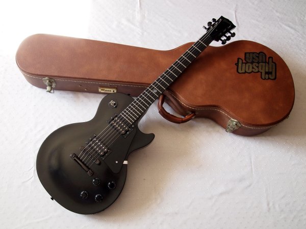 ��������� Gibson Les Paul Gothic