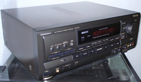  Technics SA-EX700. 